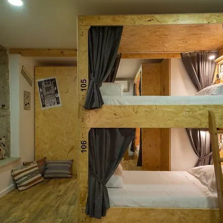Hostel Bulwark Valenca Exterior photo