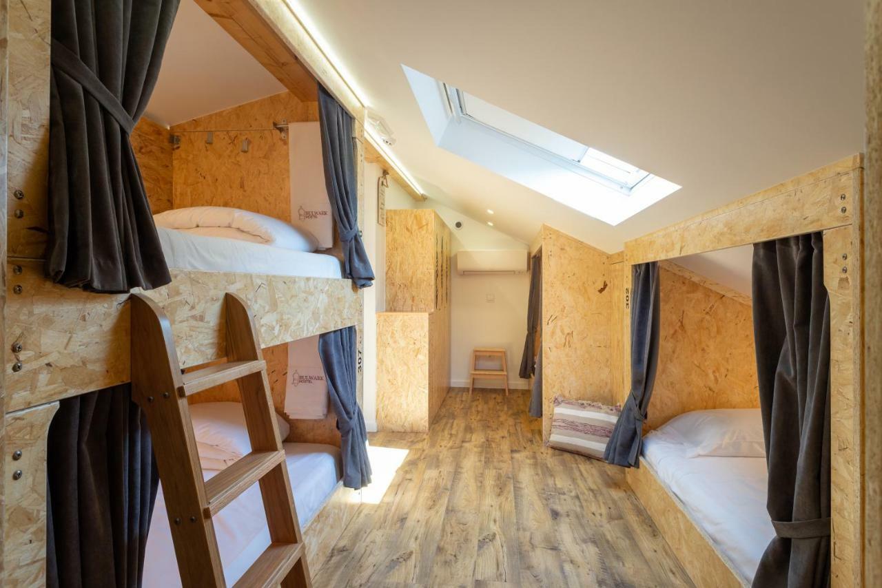 Bulwark Hostel *